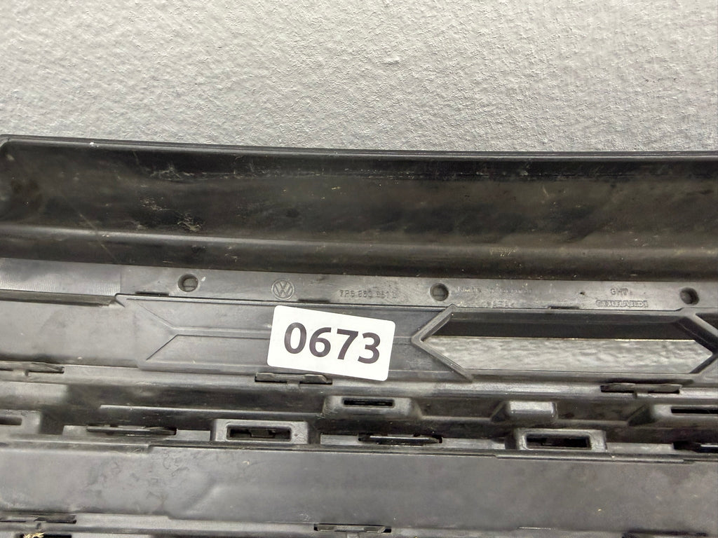 7P6 853 651 L, 673, VW TOUAREG 7P Kühlergrill