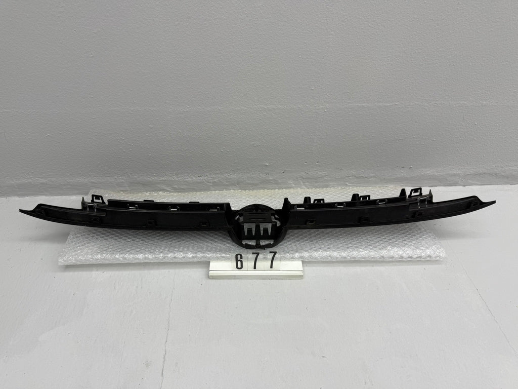 2GS 853 651 A, 677, Volkswagen Polo VI Kühlergrill