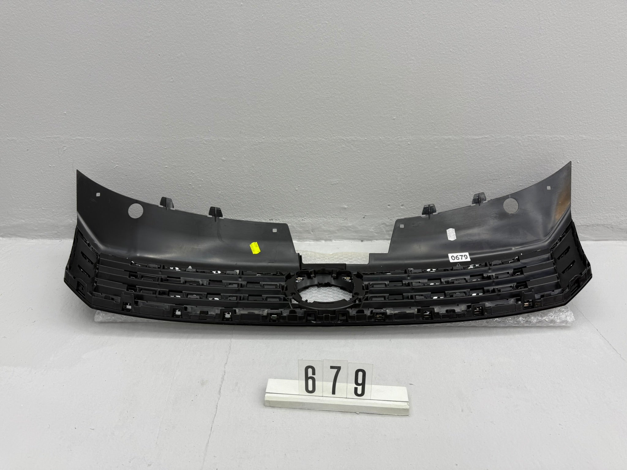 3AA 853 653, 679, Volkswagen PASSAT B7 Kühlergrill