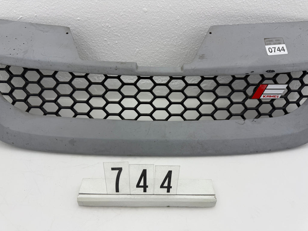 441661, 744, Kamei Kühlergrill (ohne VW-Emblem) für VW Golf V