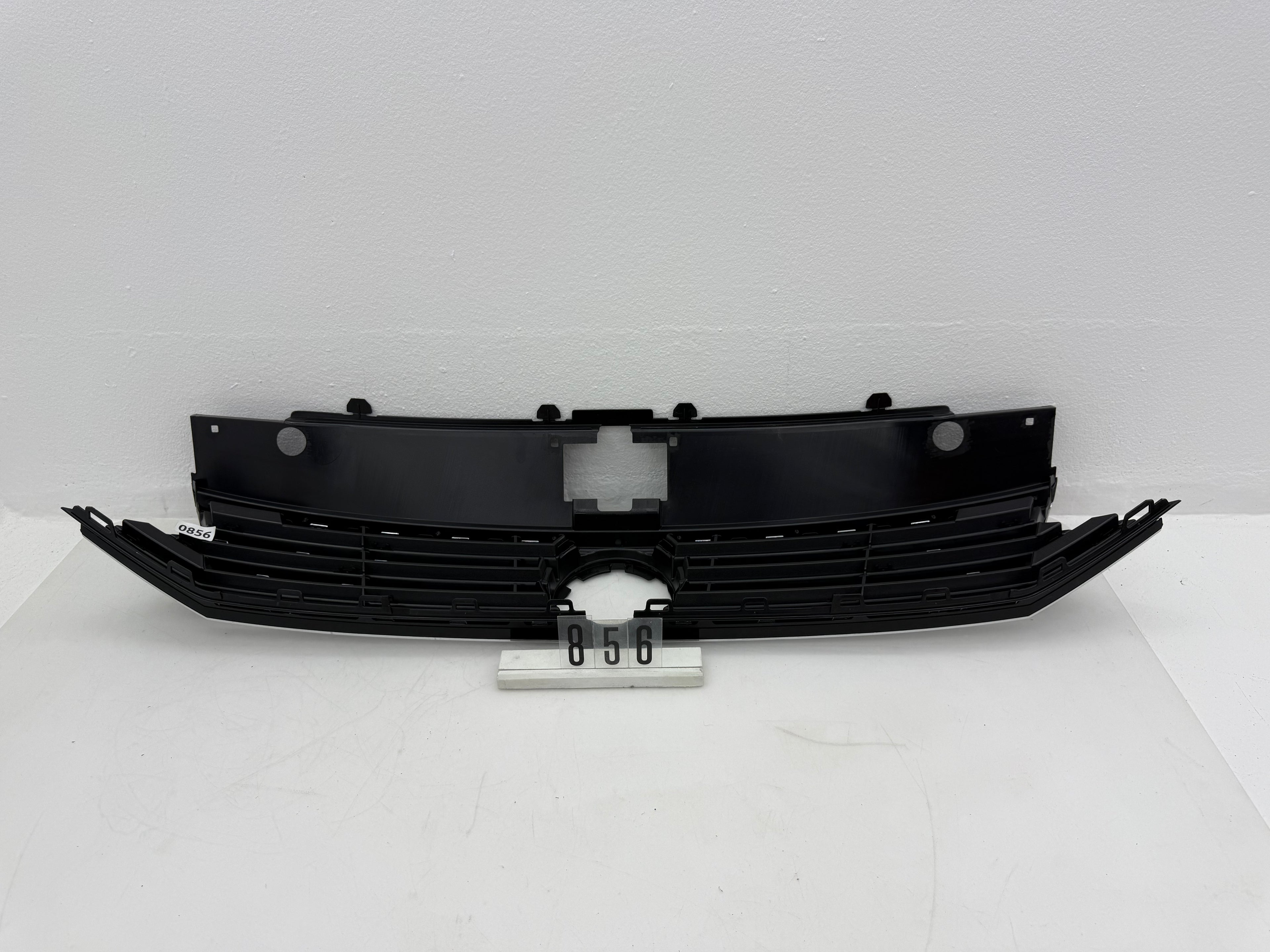 3G0 853 653, 856, VW Passat 3G B8 Kühlergrill