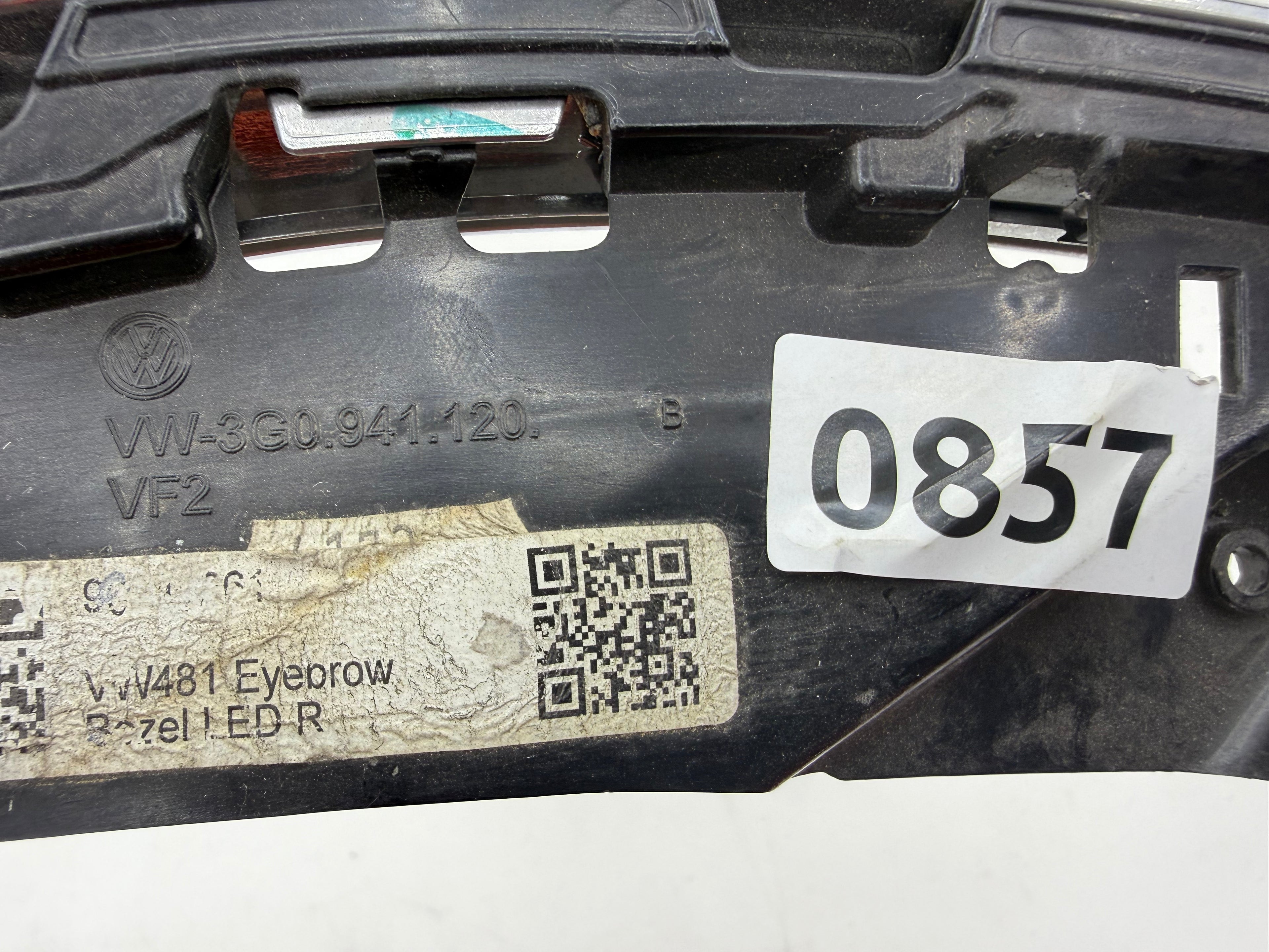 3G0941120B, 857, Volkswagen Passat Abdeckblende Rechts