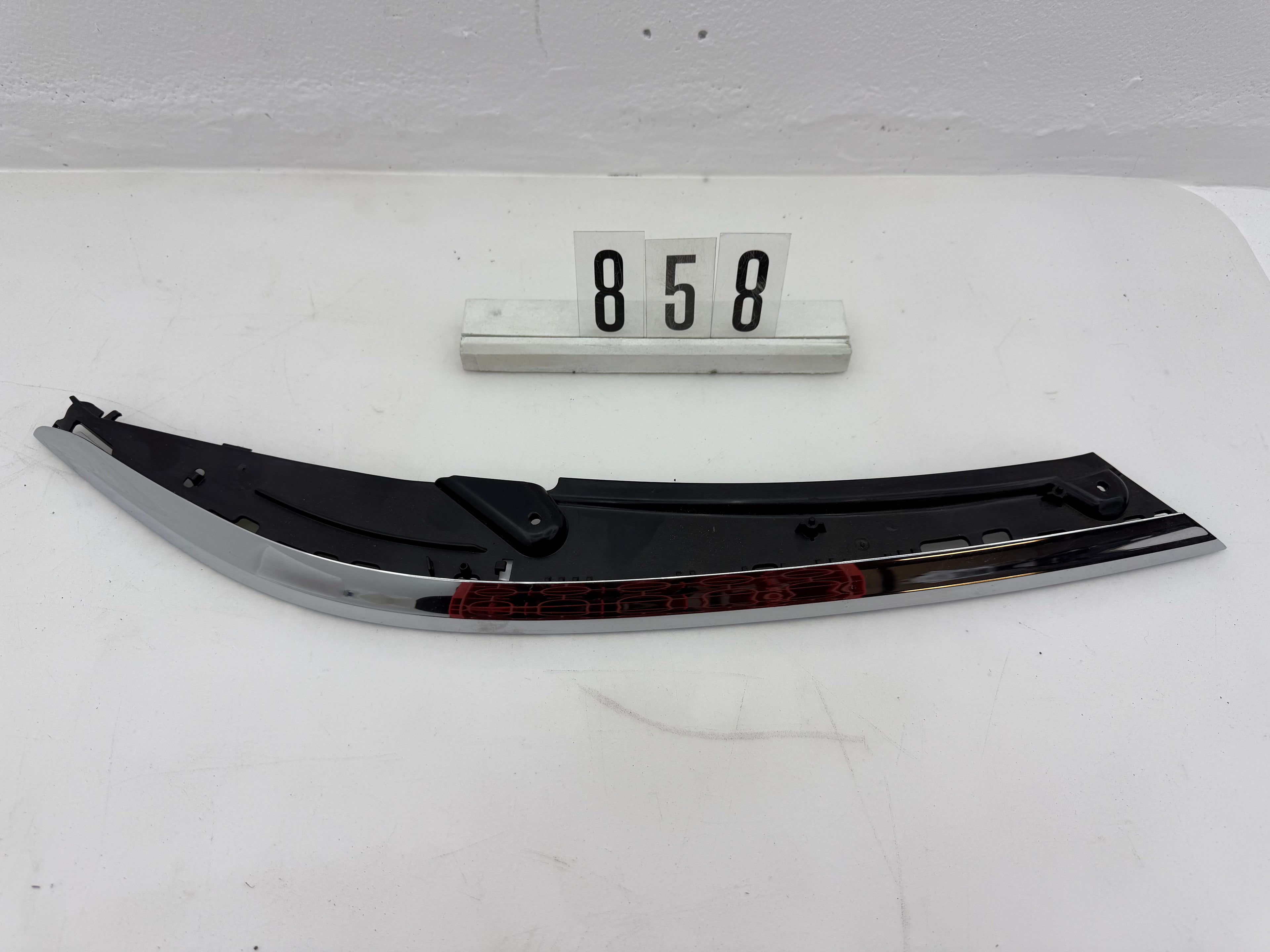 3G0941120B, 858, Volkswagen Passat Abdeckblende Rechts