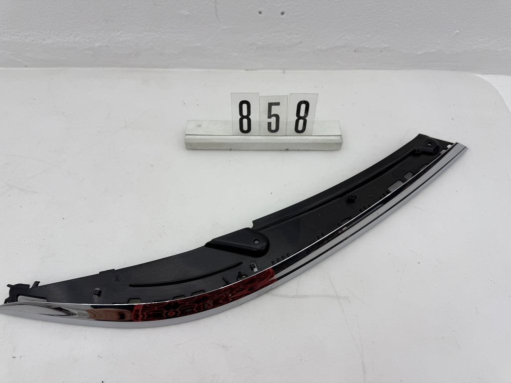 3G0941120B, 858, Volkswagen Passat Abdeckblende Rechts