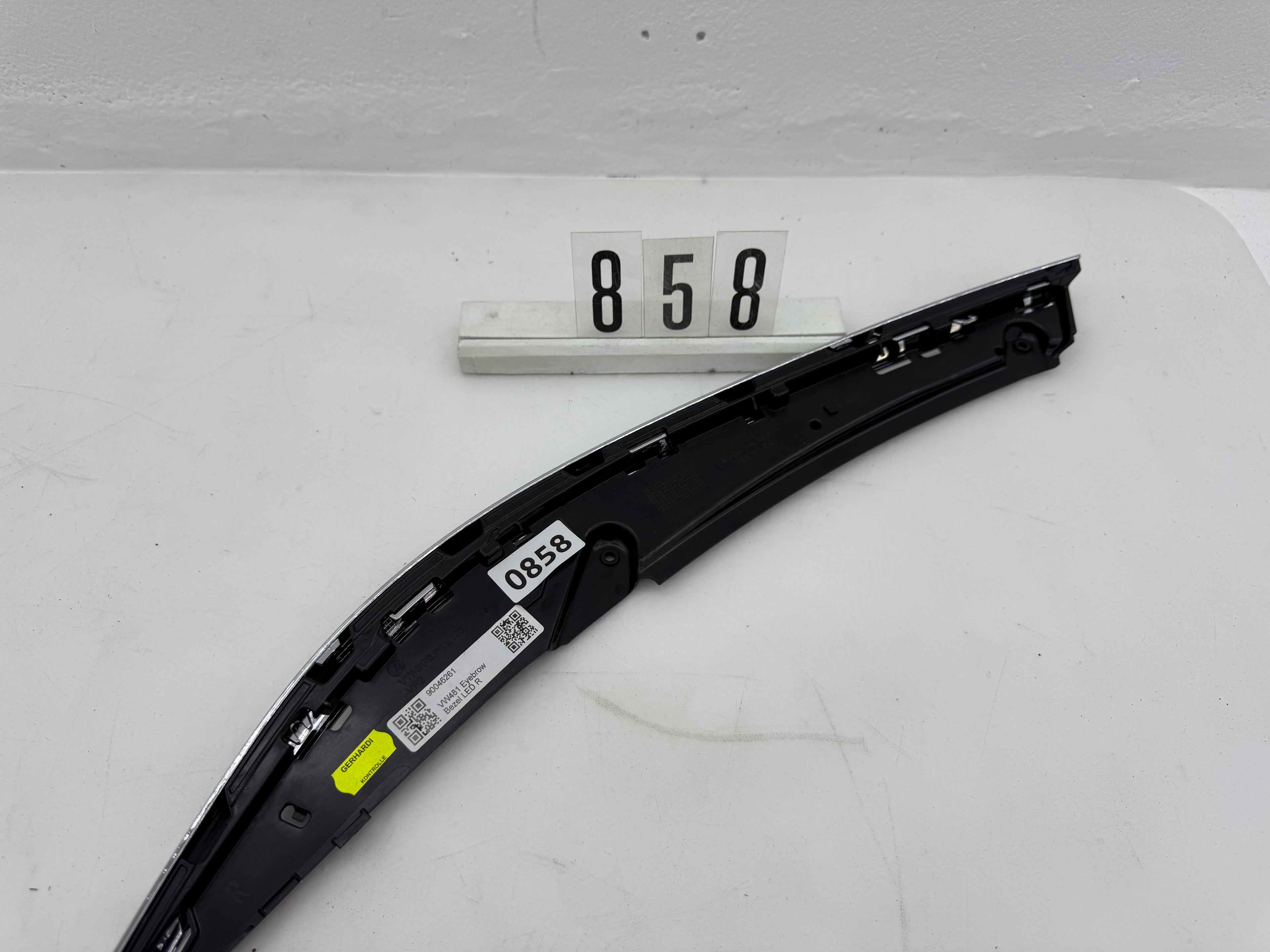 3G0941120B, 858, Volkswagen Passat Abdeckblende Rechts