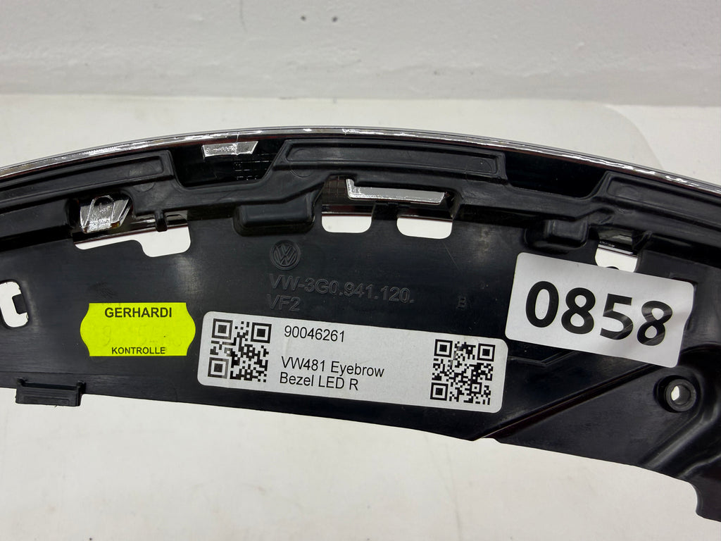 3G0941120B, 858, Volkswagen Passat Abdeckblende Rechts