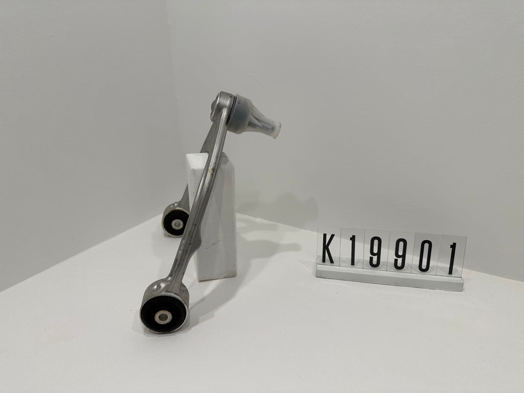 7L8 407 021; K19 9 01-08; 1-8  AUDI PORSCHE Q7 VW beidseitig, oben  Aluminium; Konusmaß: 17mm Querlenker