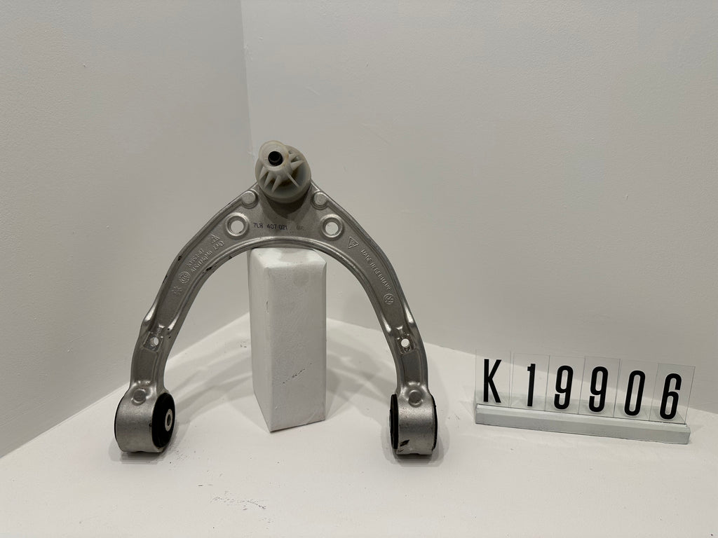 7L8 407 021; K19 9 01-08; 1-8  AUDI PORSCHE Q7 VW beidseitig, oben  Aluminium; Konusmaß: 17mm Querlenker