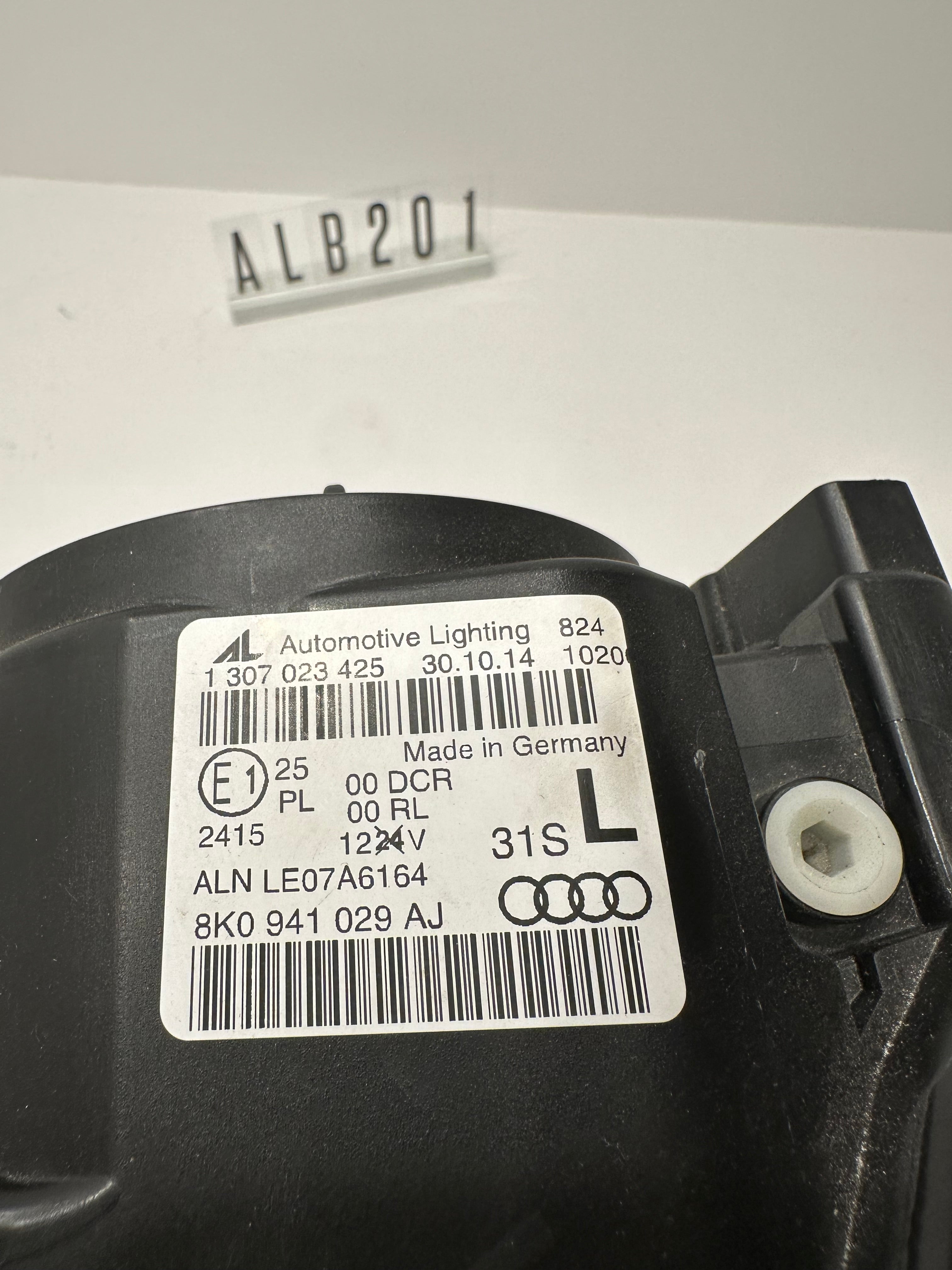 8K0 941 029 AJ; ALB 2 01; 25 Audi A4 8K Scheinwerfer links Bi-Xenon LED