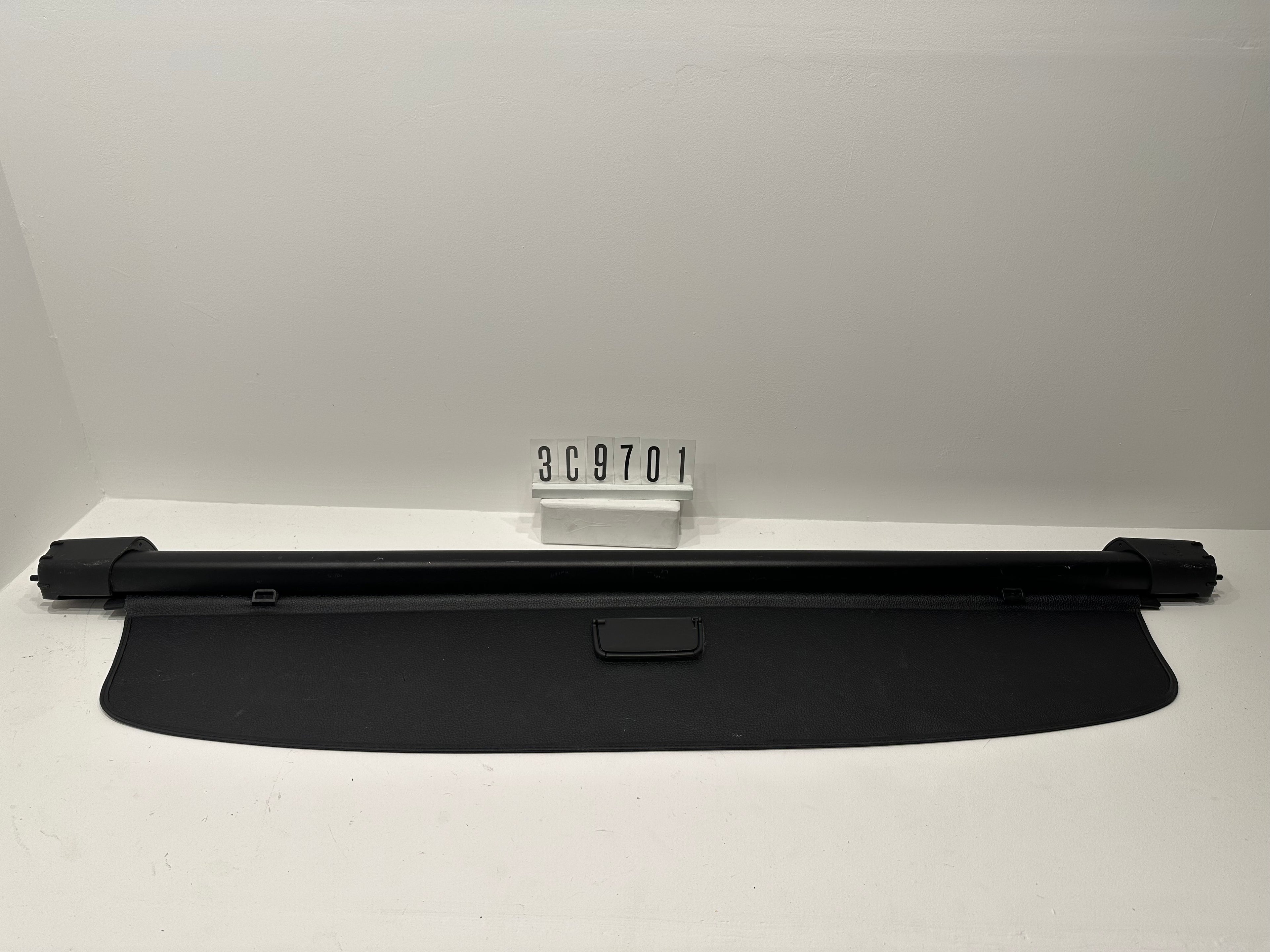 3C9  867 871; 3C9 7 01; 31 VW Passat Variant 2.0 TDI 3C/3CC Laderaumabdeckung