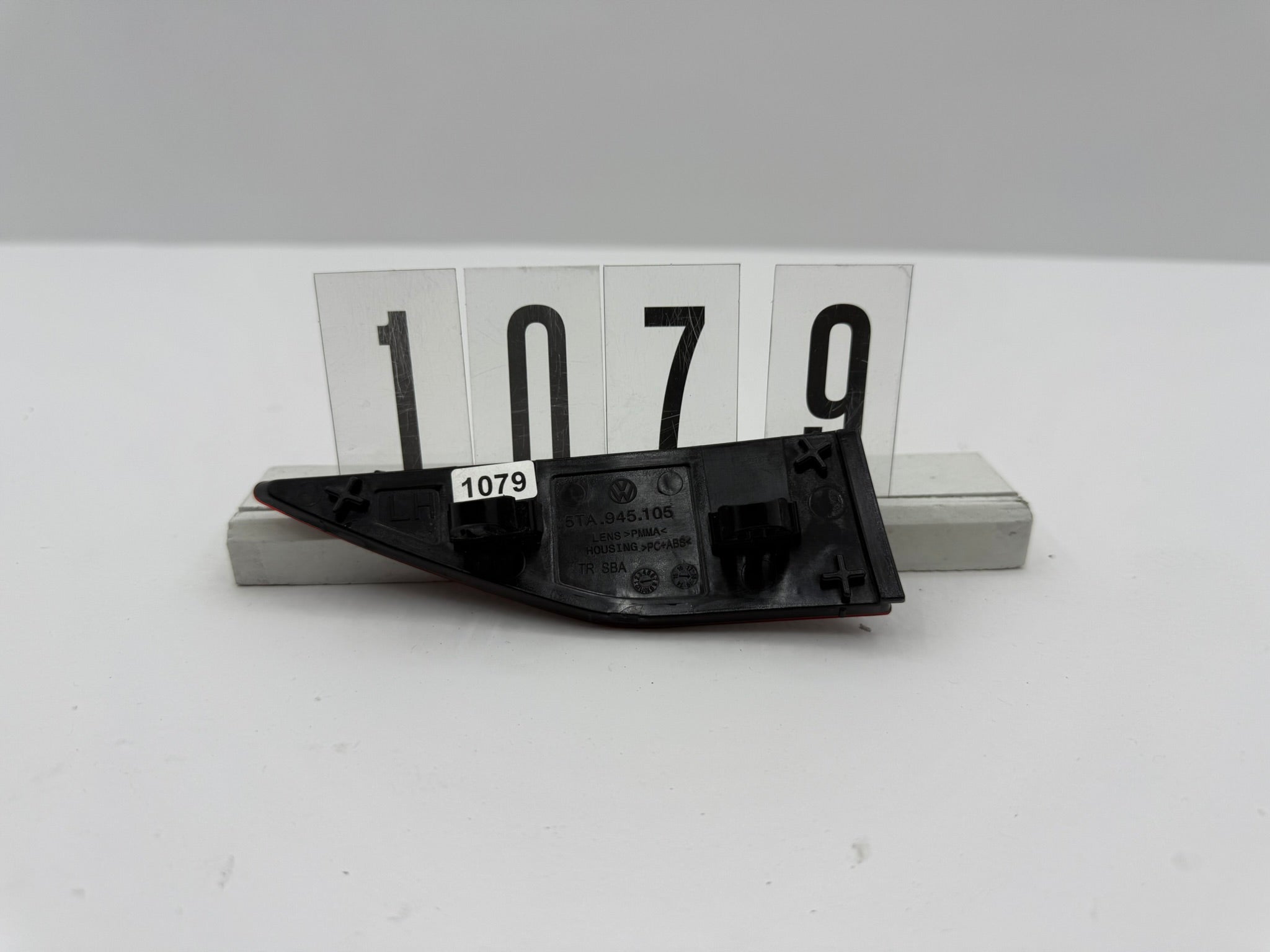 5TA945105, 1079, Volkswagen Touran Rückstrahler Links