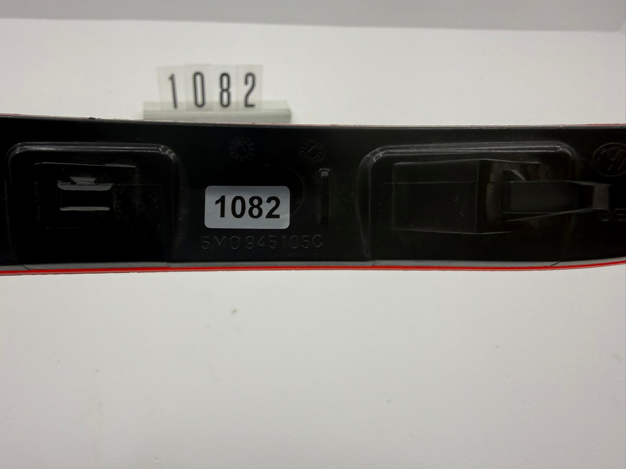 5MO945105C, 1082,Volkswagen Golf PLUS links Seitenreflektor 5M0945105C