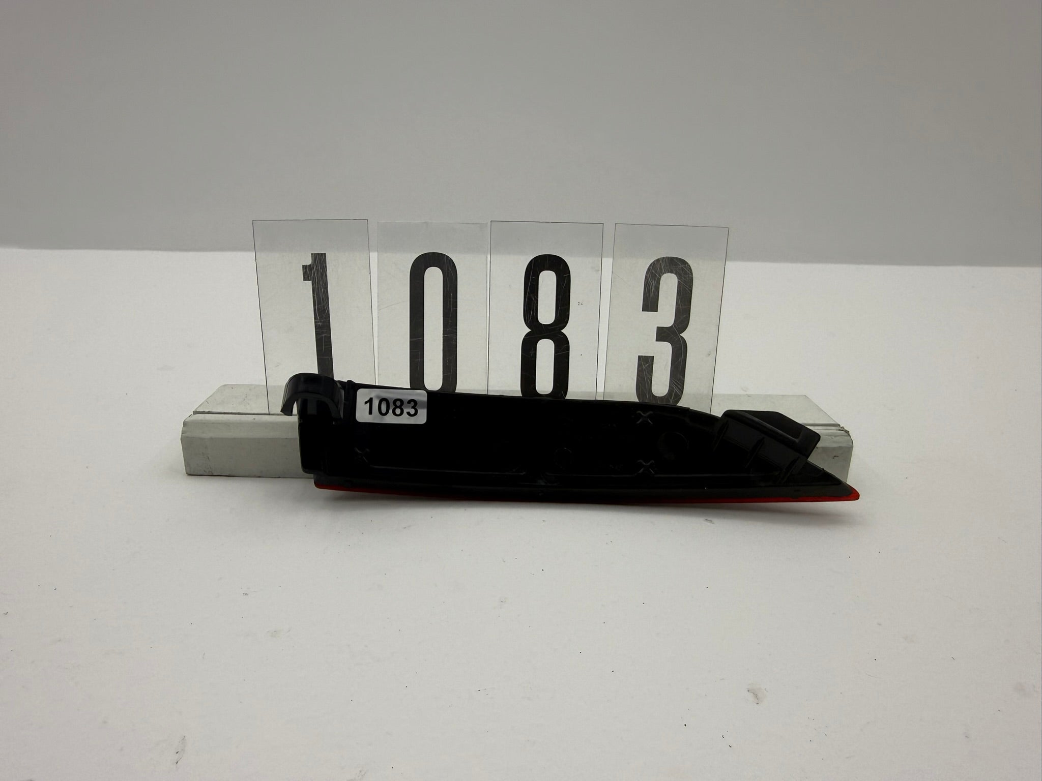 5TA945103B, 1083, Original Volkswagen Touran Rückstrahler Links