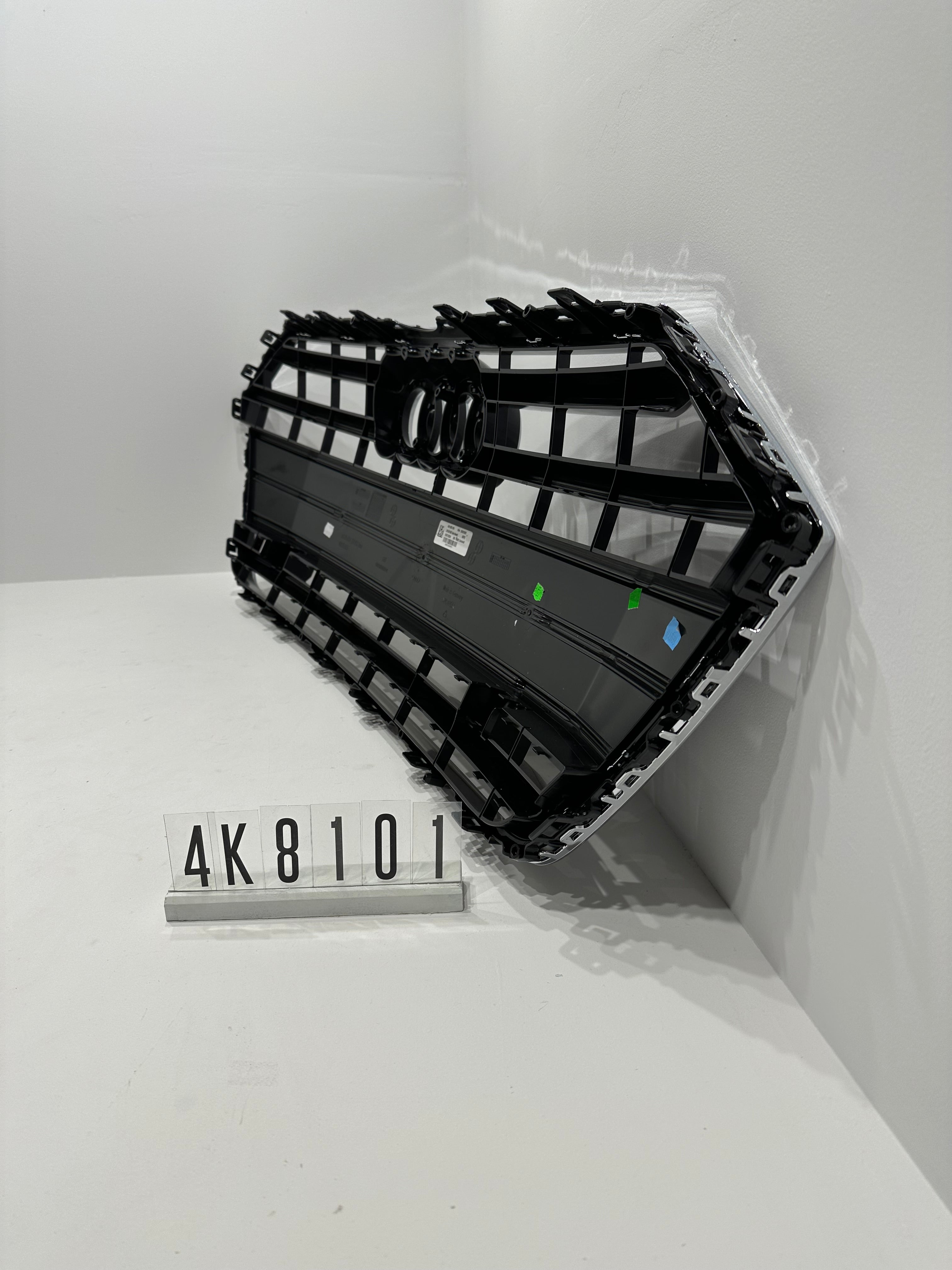 4K8853651A; 4K8 1 01; 41 Audi A7 4K8 ab 2017; Kühlergrill