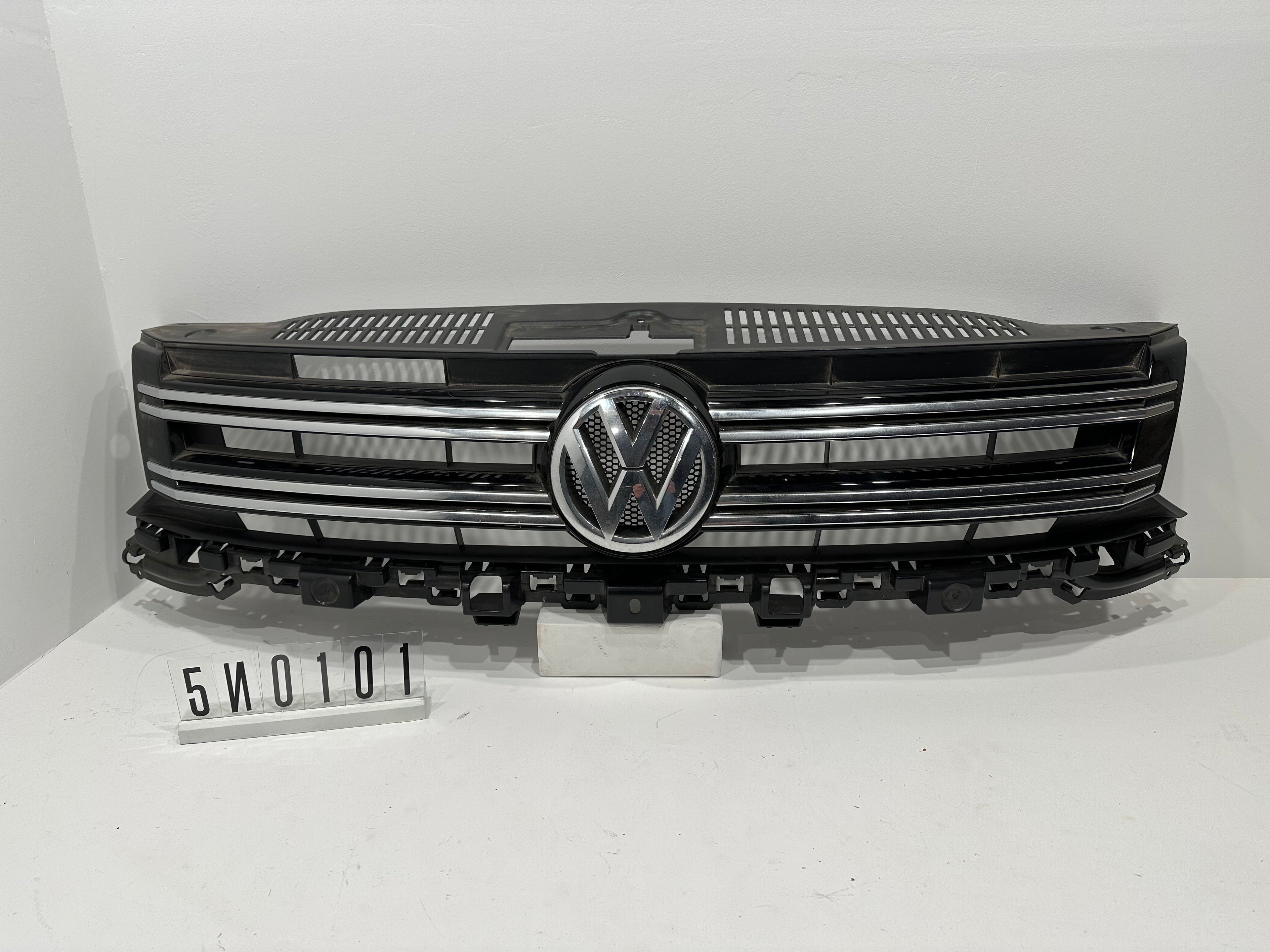 5N0 853 653 F; 5N0 1 01-02; 46/50 VW Tiguan 5N2  Kühlergrill