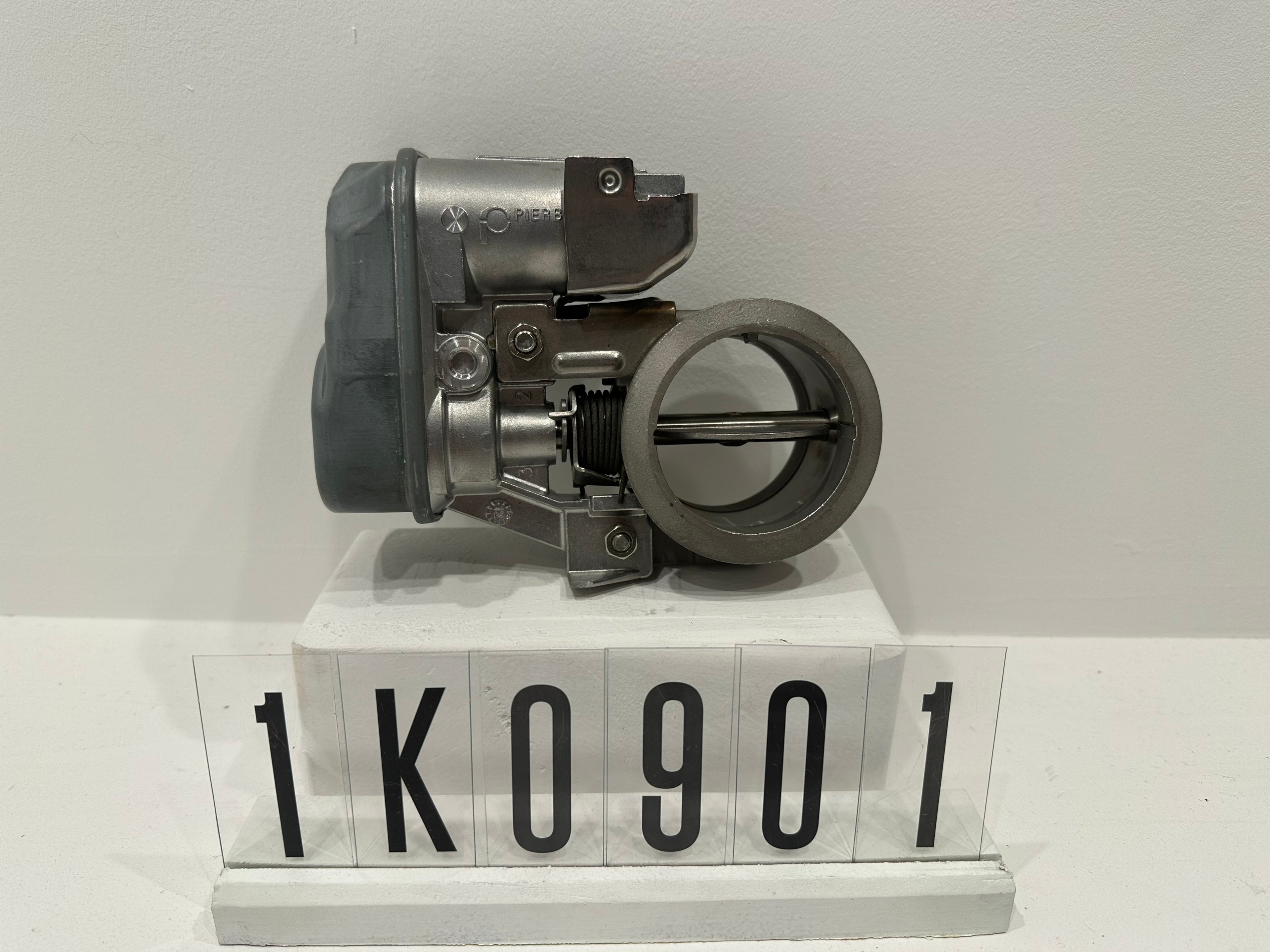 7.01300.22.0; 1K0 9 01; 51 PIERBURG 7.01300.22.0 Abgasklappe