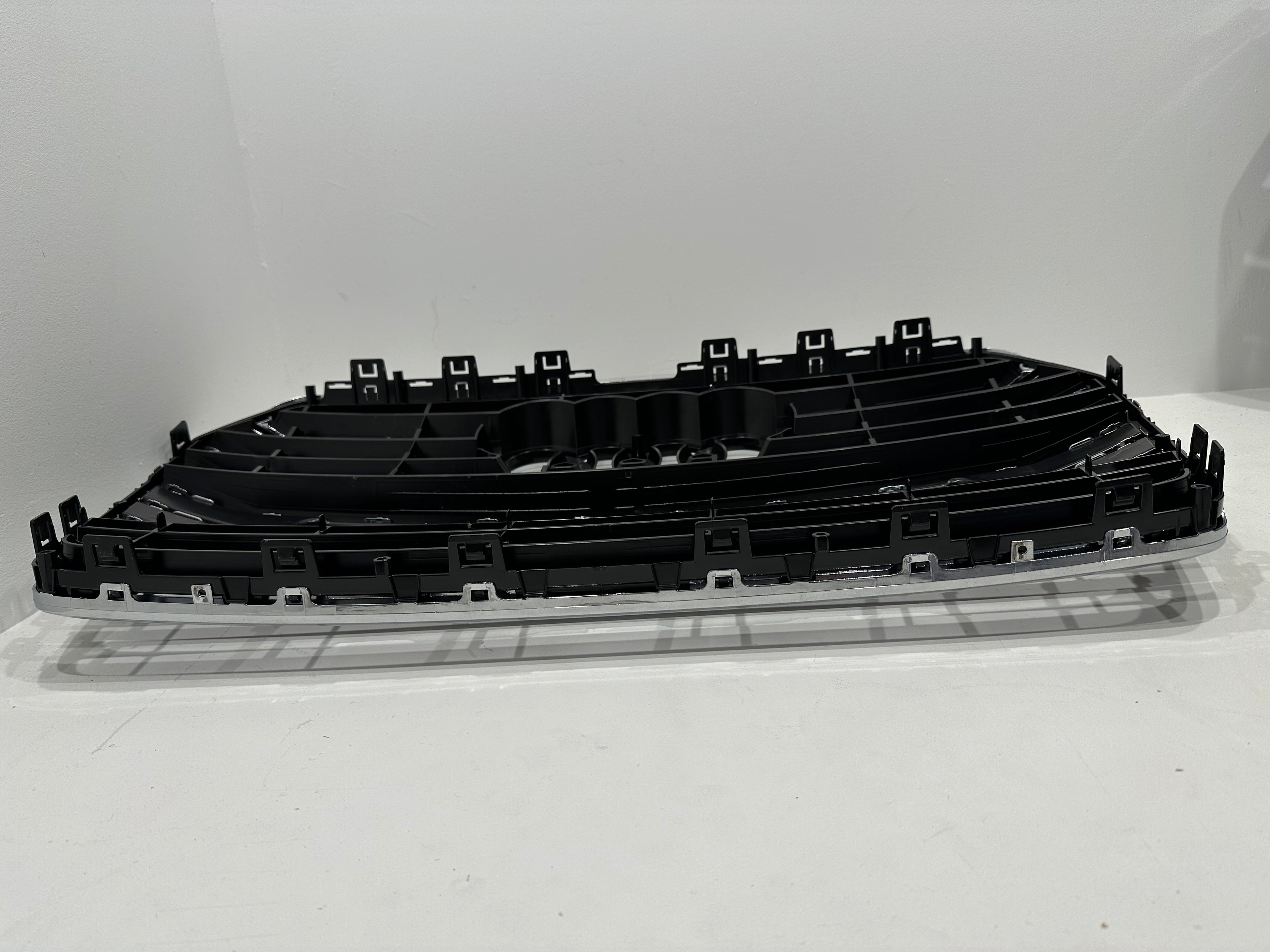 4G0 853 653 K; 4G0 1 01/03; 52/63 Audi A6 C7 4G Kühlergrill