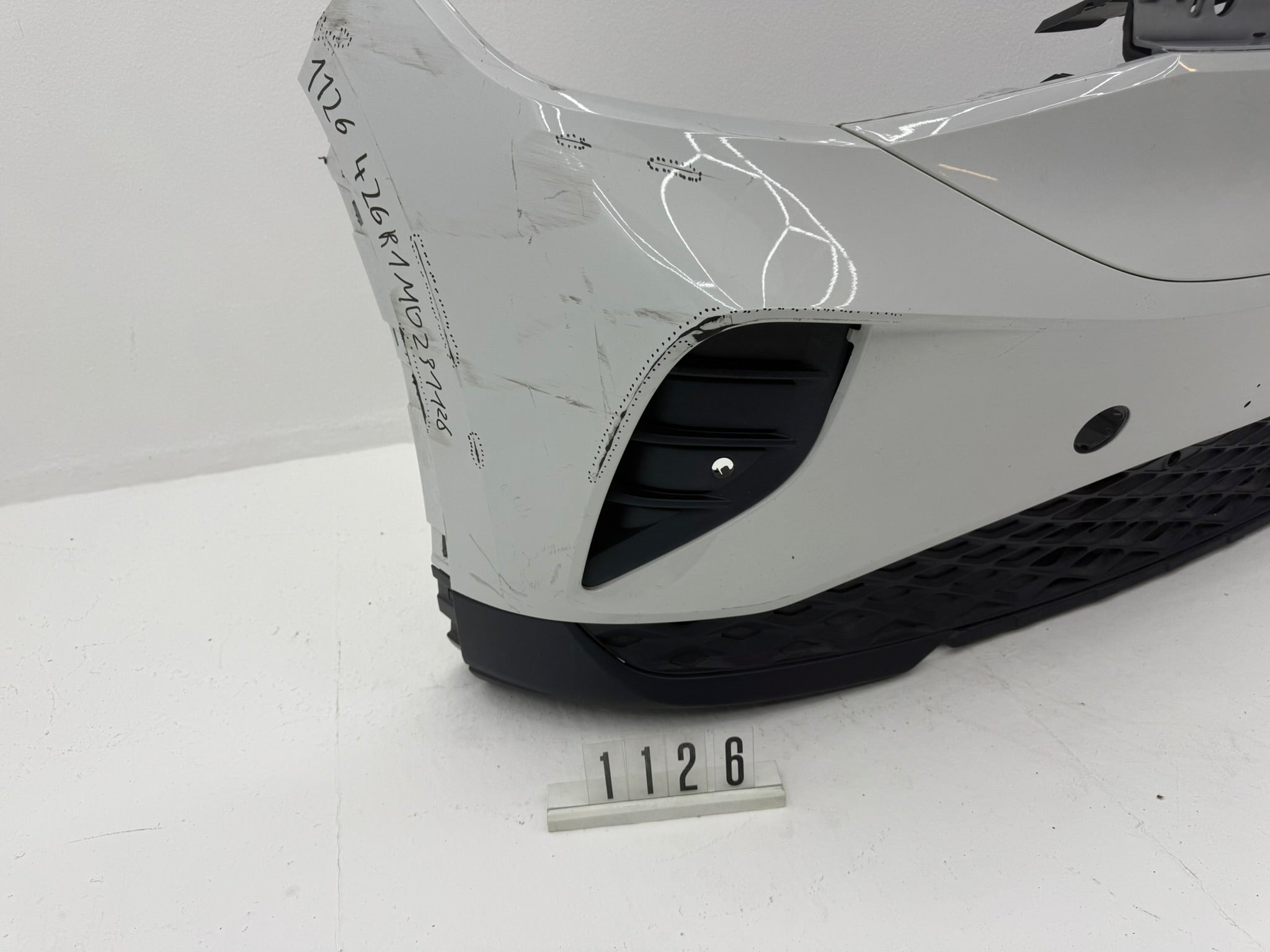 11A807217, 1126, Volkswagen ID.4  Frontstoßstange