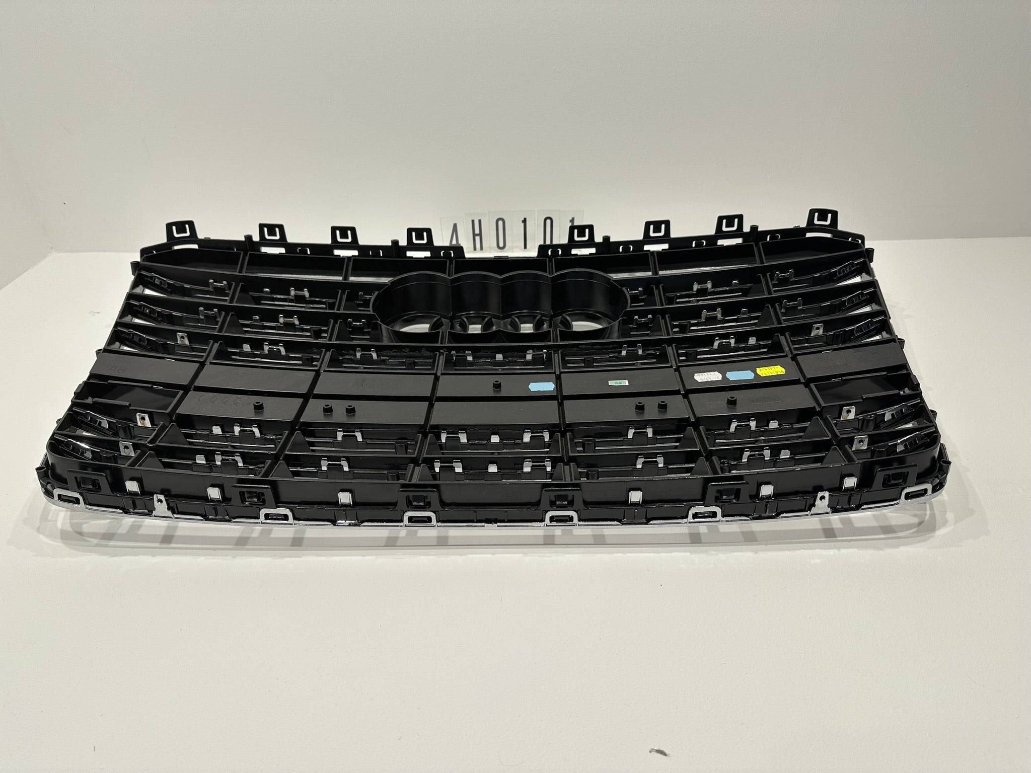 4H0 853 651 AL; 4H0 1 01; 56  Audi A8 Kühlergrill