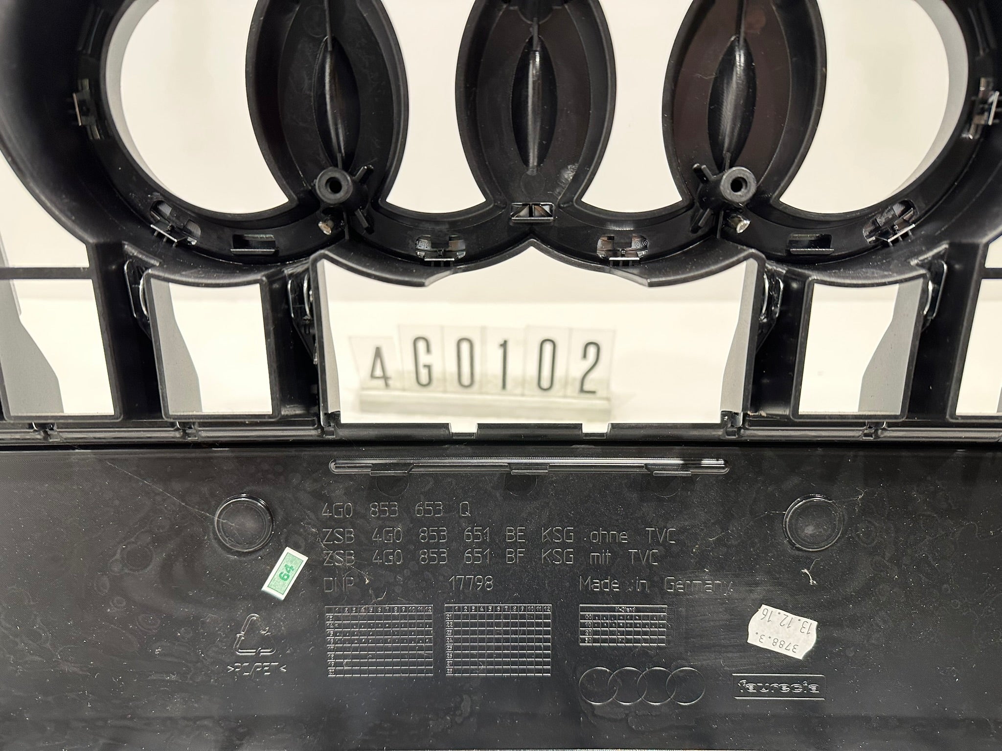 4G0 853 653 Q; 4G0 1 01-02 - Grau; 60/64 Audi A6 C7 Kühlergrill