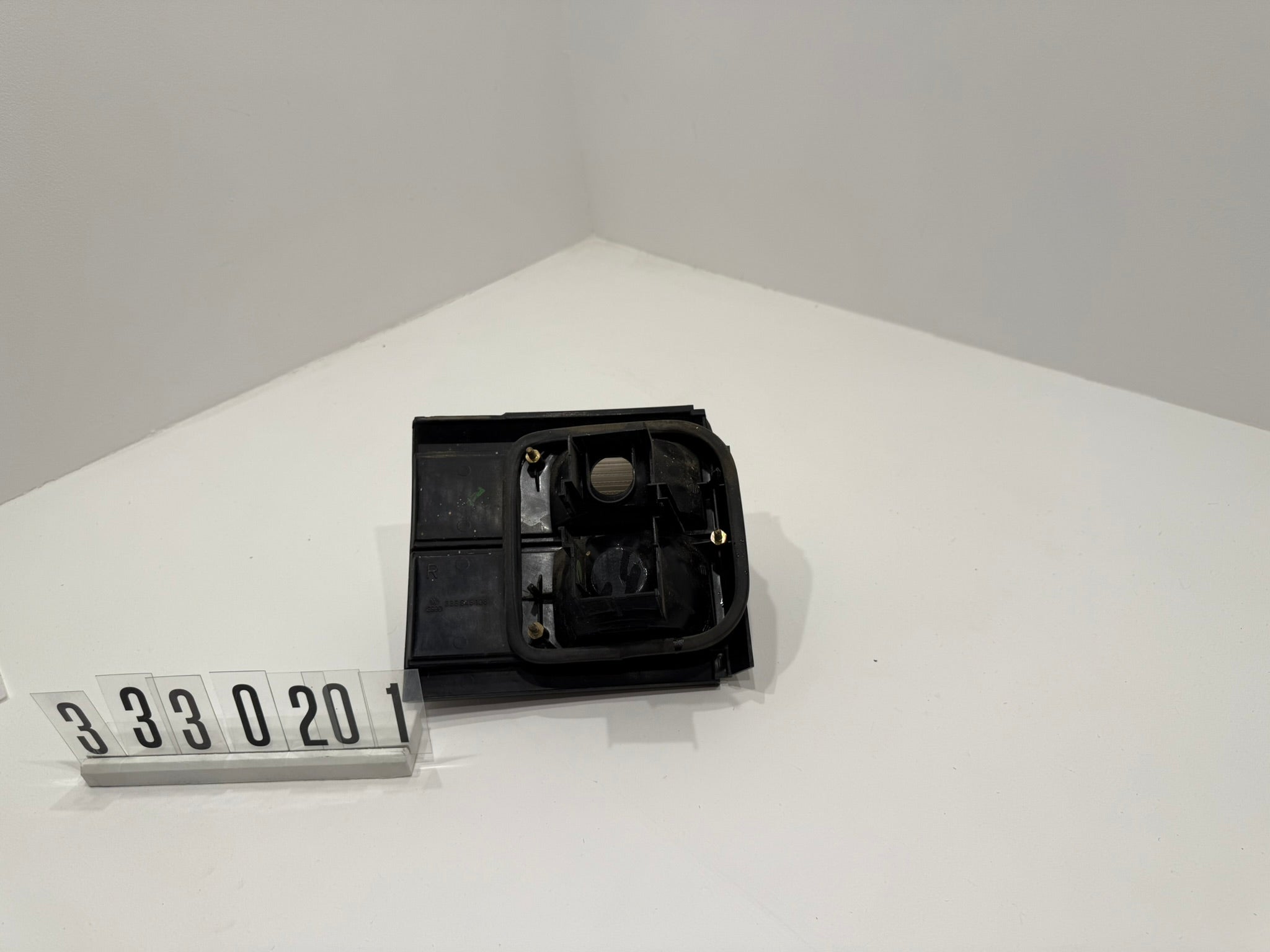 333945108; 333 2 01; 73 VW Passat 35i Variant Rückleuchte rechts innen