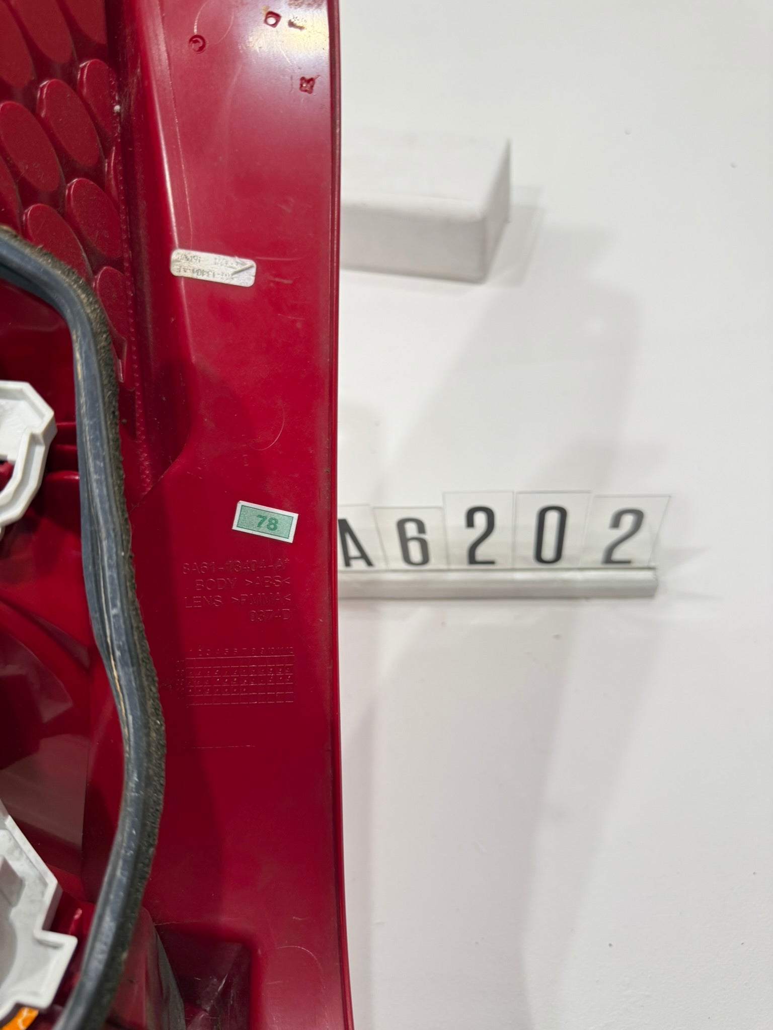 8A61-13404A; 8A6 2 02; 77 Ford Fiesta VI 6 Rückleuchte Rechts