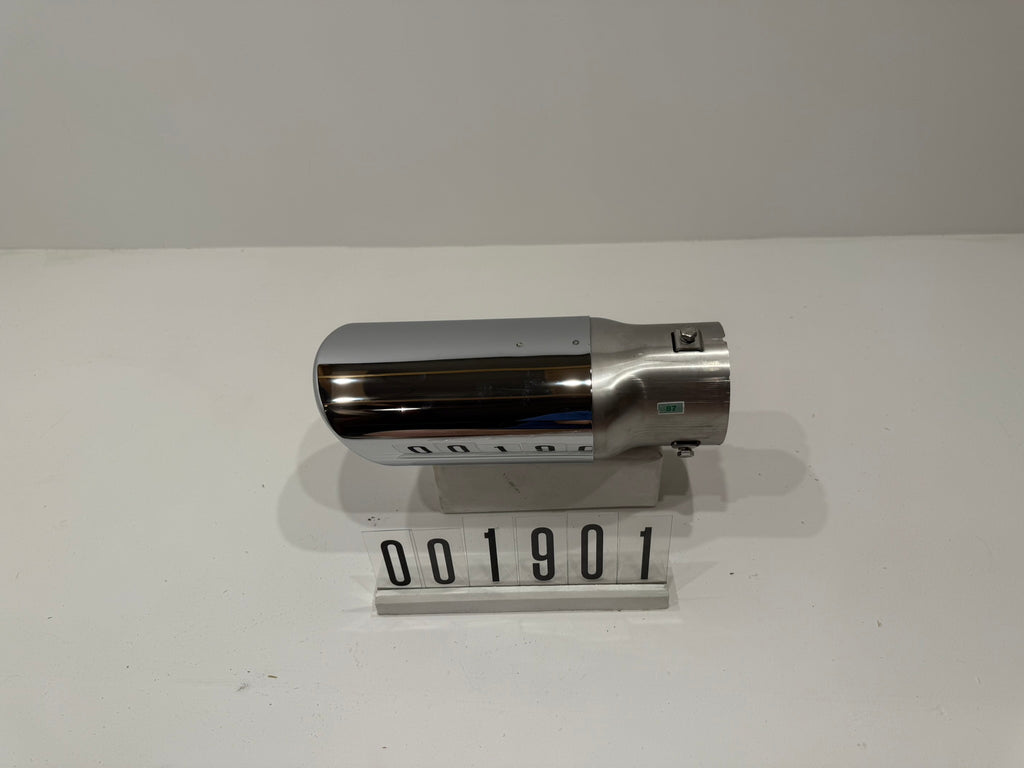 001 9 01; 87 Opel Omega B Limousine Auspuffblende
