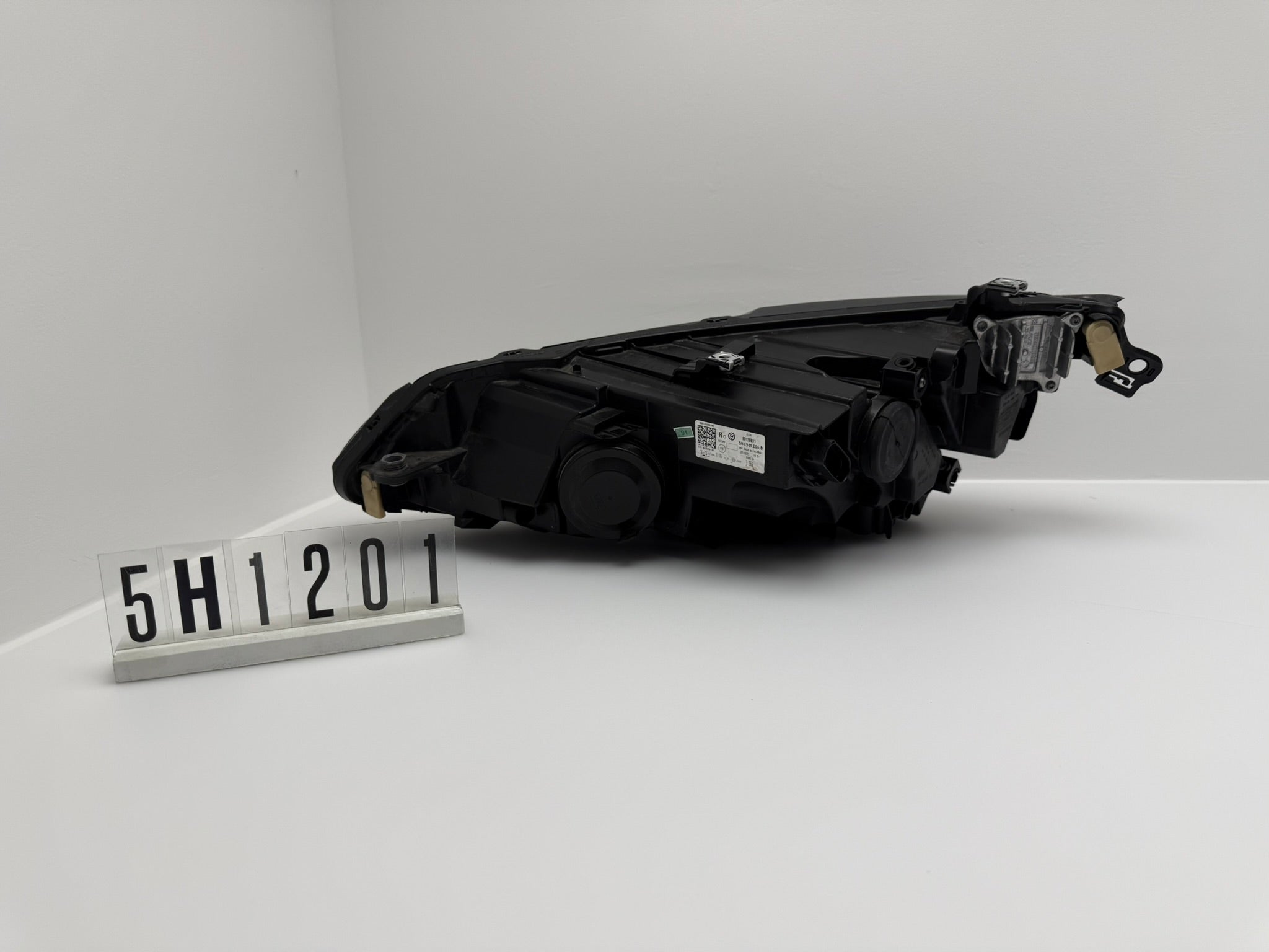 5H1.941.006.B; 5H1 2 01; 91 VW Golf VIII Full LED Frontscheinwerfer Rechts