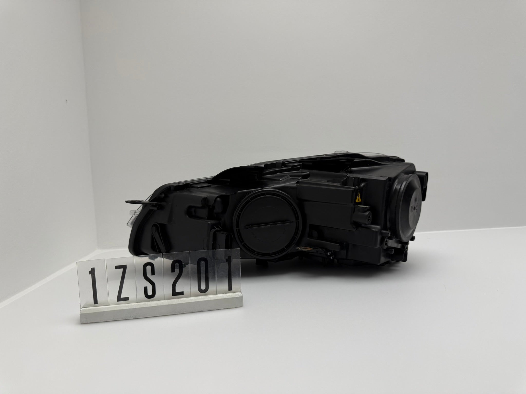 1ZS 009 902-78; 1ZS 2 01; 91  VW Golf VI (5K1) Bi-Xenon PY21W Frontscheinwerfer Rechts