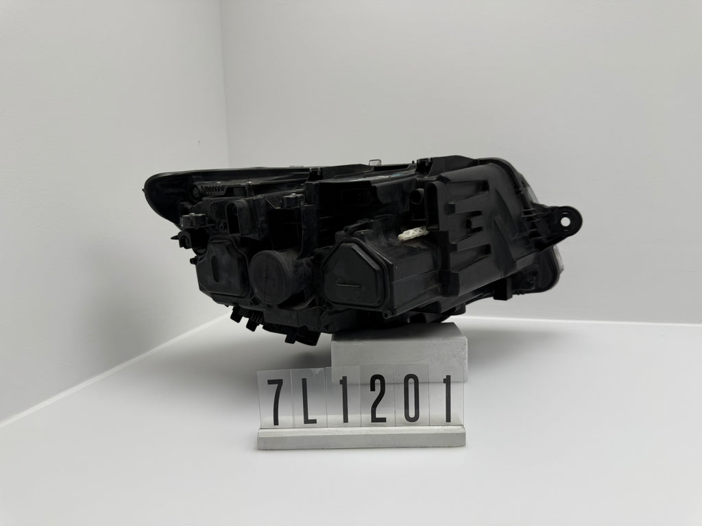 7L1.941.035.A; 7L1 2 01; 94 VW T6.1 Scheinwerfer LED