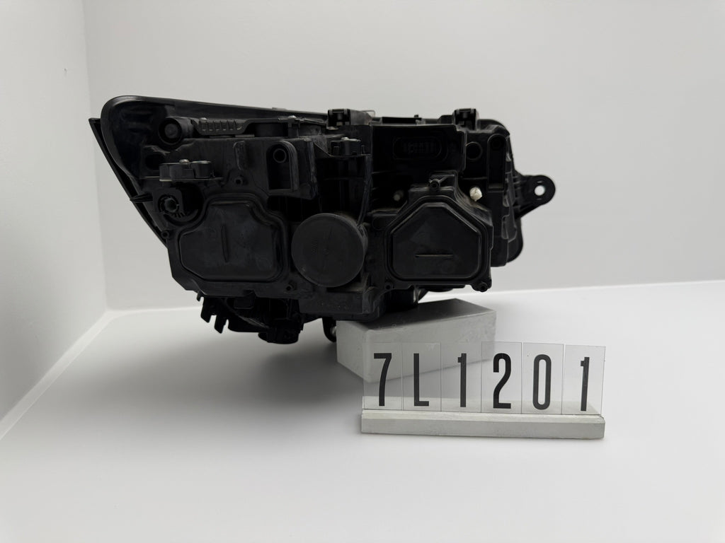 7L1.941.035.A; 7L1 2 01; 94 VW T6.1 Scheinwerfer LED