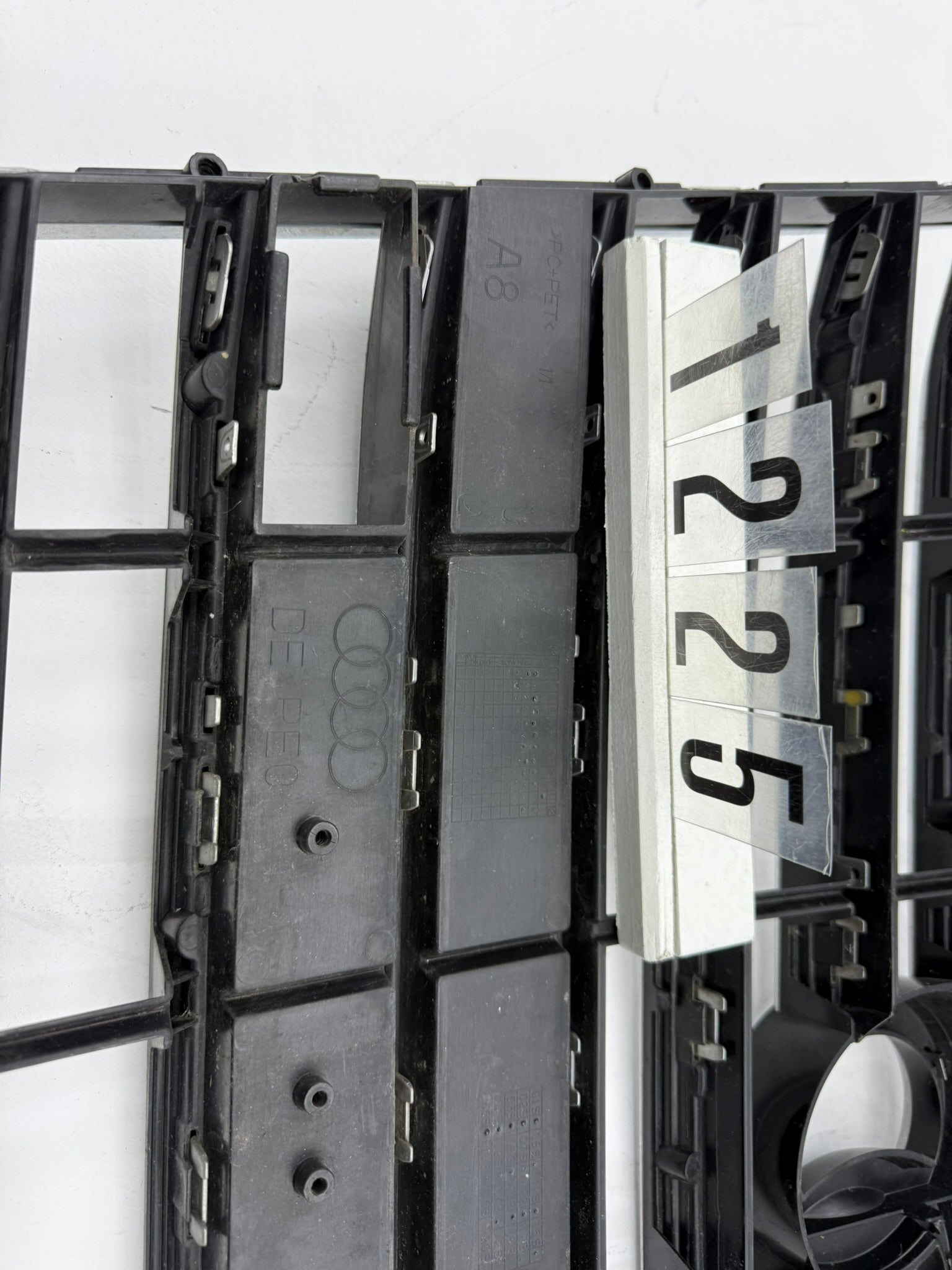 4H0853651AA, 1225, Original Kühlergrill AUDI A8 D4 4H LIFT