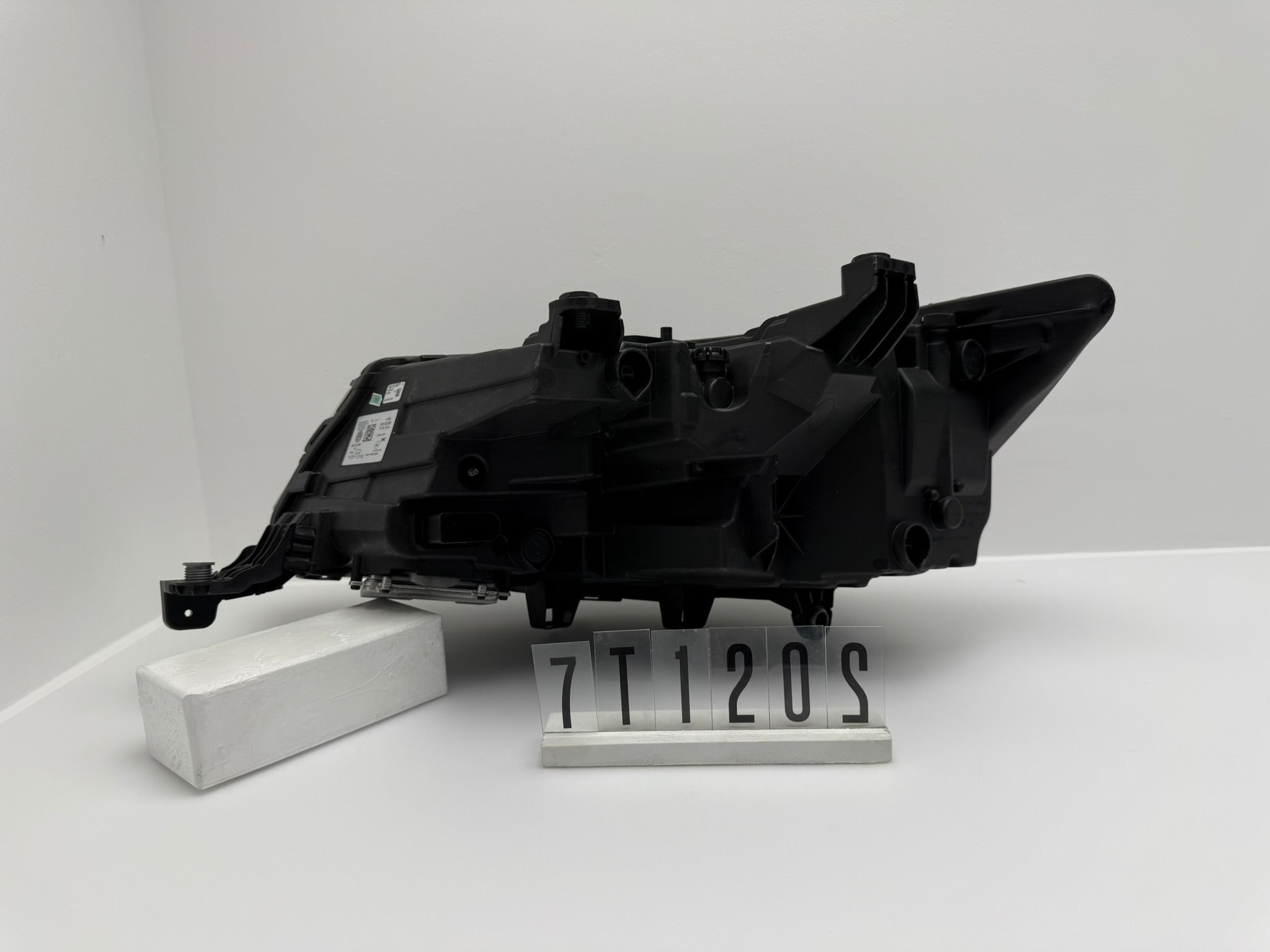 7T1.941.036.A; 7T1 2 02; 95 VW T7 SCHEINWERFER RECHTS